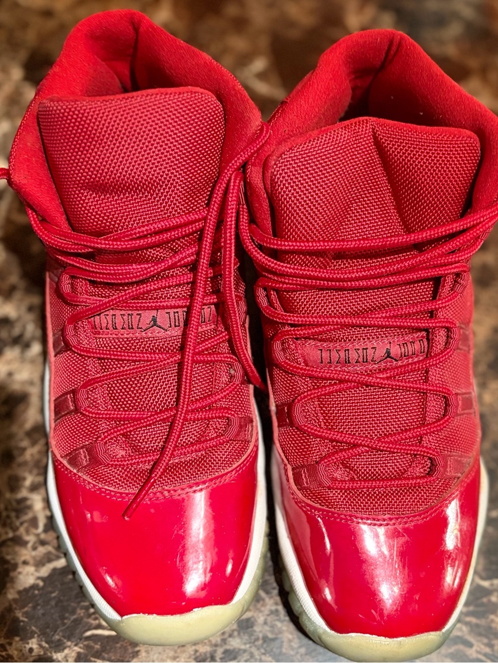 Jordan 11’s Win like 96 size 7y